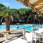 Modern W Pool Views * Baia Domizia