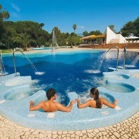 Alpstuga Modern W Pool Views Baia Domizia