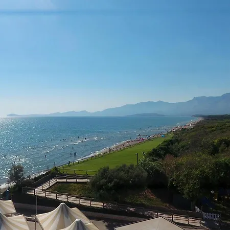Modern W Pool Views * Baia Domizia